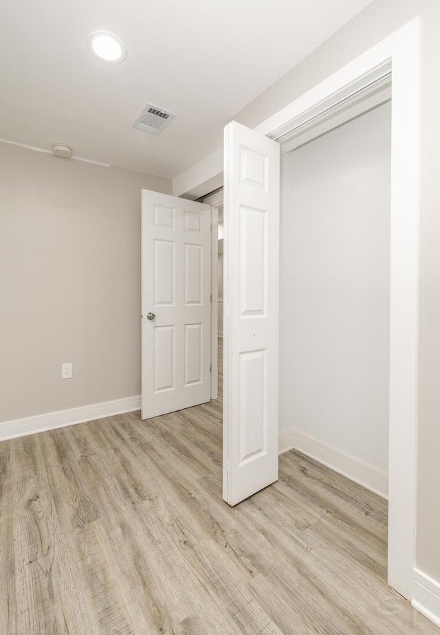 3651 W Grenshaw St, Chicago, IL 60624 - below grade area with light wood-type flooring and baseboards