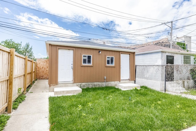 3651 W Grenshaw St, Chicago, IL 60624 - view of outbuilding featuring a fenced backyard