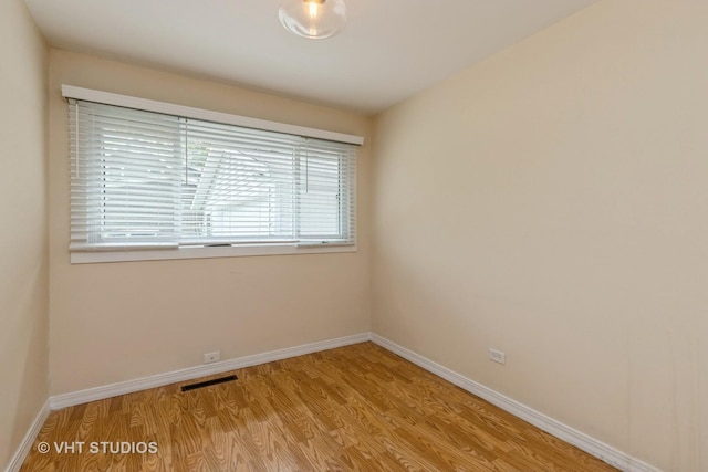 16199 W Des Plaines Dr, Libertyville, IL 60048 - photo 13