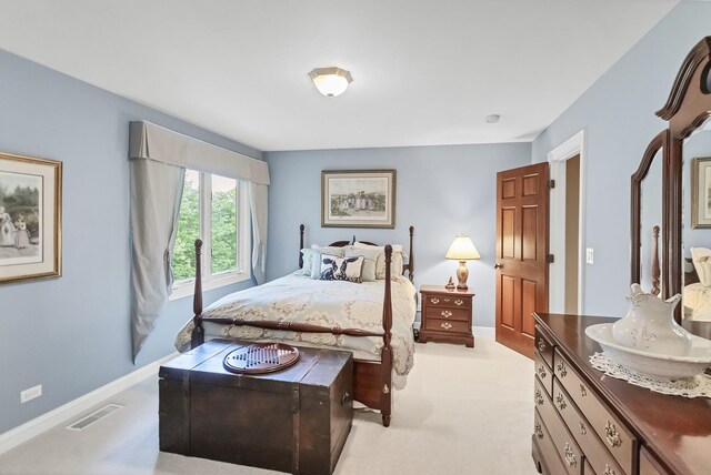 2559 Bird Ln, Batavia, IL 60510 - bedroom with light carpet and baseboards