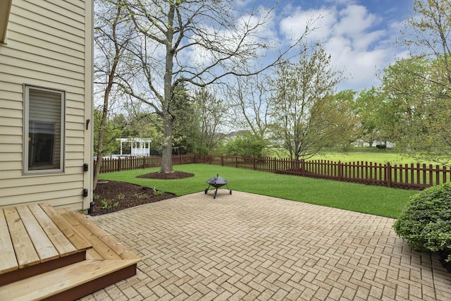 2559 Bird Ln, Batavia, IL 60510 - view of patio / terrace