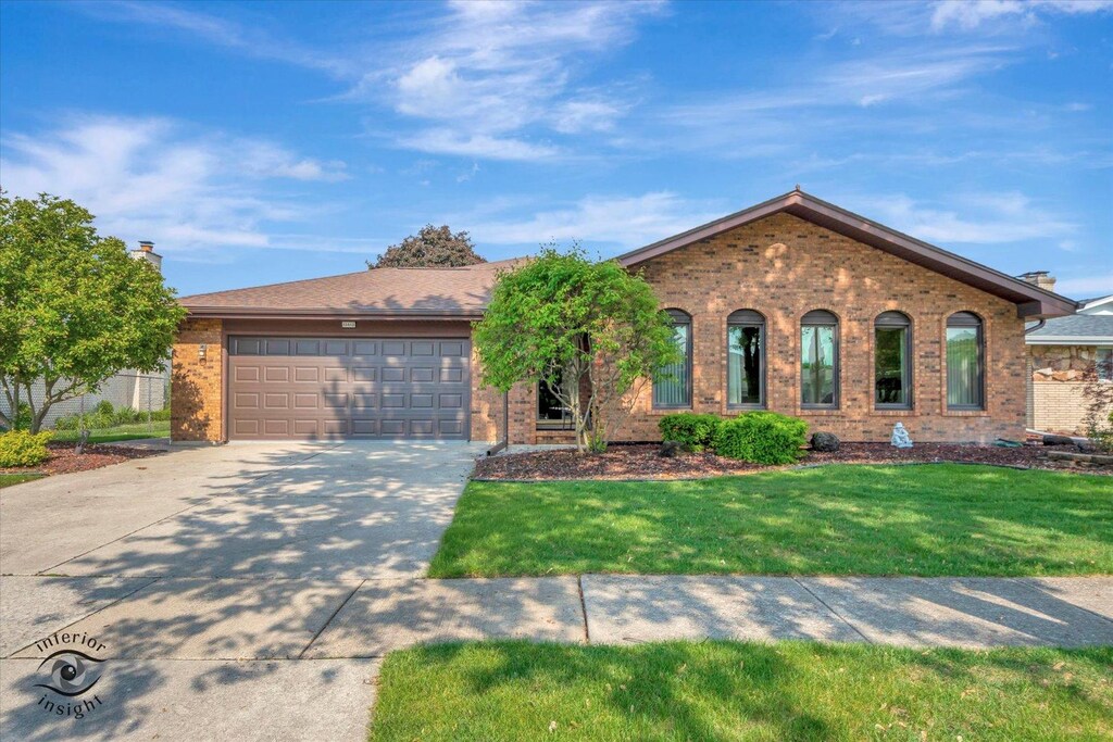 15613 Heather Ct, Orland Park, IL 60462 - photo 1