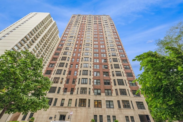 421 W Melrose St Unit 10B, Chicago, IL 60657 - view of apartment building / complex