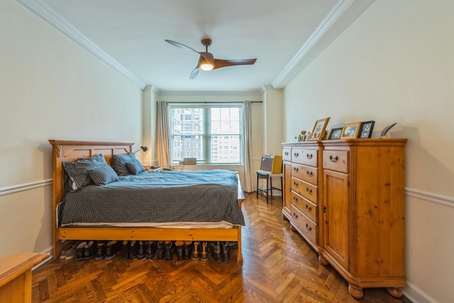421 W Melrose St Unit 10B, Chicago, IL 60657 - bedroom with crown molding, baseboards, and a ceiling fan