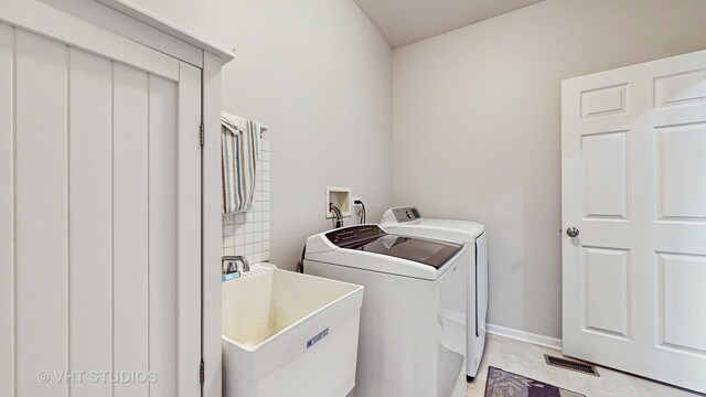 2217 Tyler Trl, Mchenry, IL 60051 - washroom featuring washer and dryer