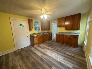 715 S Clayton St, Bloomington, IL 61701 - photo 10