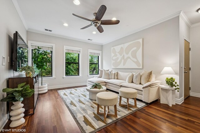 3539 N Lakewood Ave Unit 3, Chicago, IL 60657 - living area featuring recessed lighting, wood finished floors, ceiling fan, baseboards, and crown molding