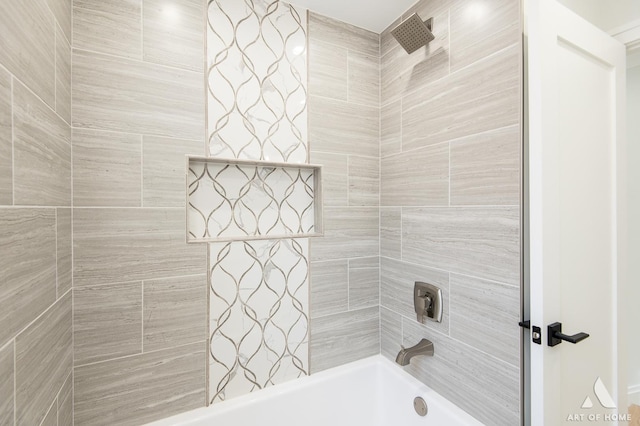 6012 S Narragansett Ave, Chicago, IL 60638 - full bath with  shower combination