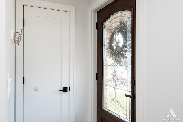 6012 S Narragansett Ave, Chicago, IL 60638 - view of entrance foyer