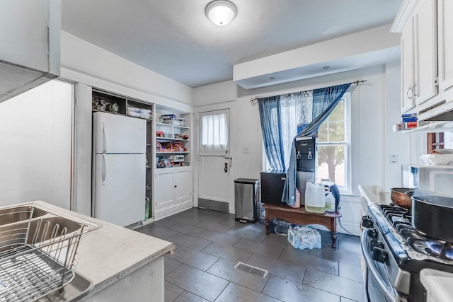 800 W Park Ave, Joliet, IL 60436 - photo 12