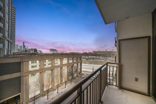 233 E 13th St Unit 601, Chicago, IL 60605 - view of balcony at dusk