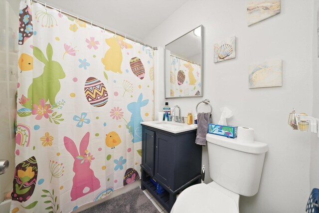 4854 W Addison St, Chicago, IL 60641 - bathroom featuring vanity, toilet, and a shower with curtain