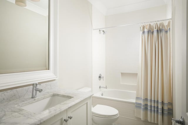 1617 N Bell Ave, Chicago, IL 60647 - bathroom featuring vanity and shower / tub combo with curtain