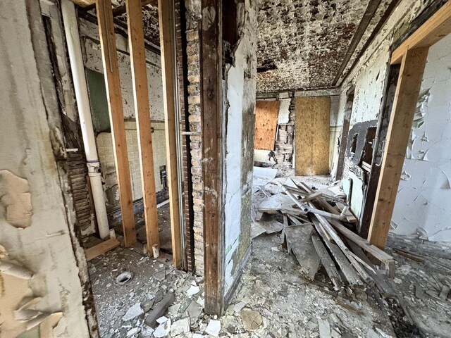 8401 S Brandon Ave, Chicago, IL 60617 - view of stairway