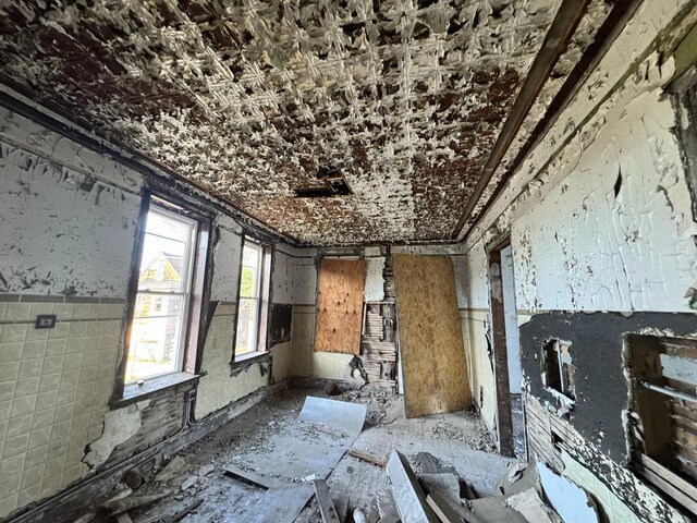 8401 S Brandon Ave, Chicago, IL 60617 - view of property