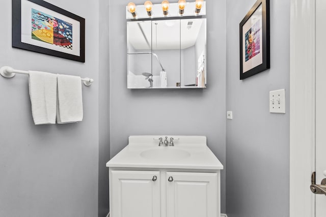 4872 N Kenmore Ave Unit 1, Chicago, IL 60640 - bathroom featuring vanity