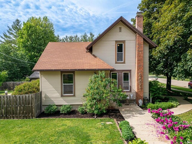238 S Walnut St, Stillman Valley, IL 61084
