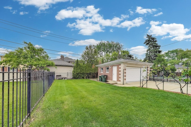 19 S Home Ave, Park Ridge, IL 60068 - view of yard with a detached garage and an outbuilding
