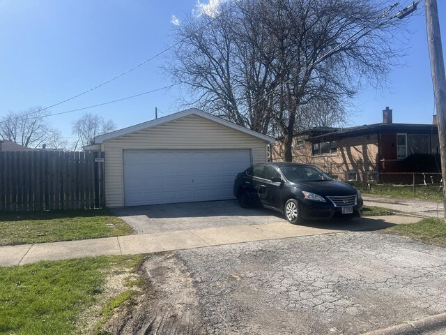 644 E 154th St, Dolton, IL 60419 - view of outdoor structure with a fenced backyard