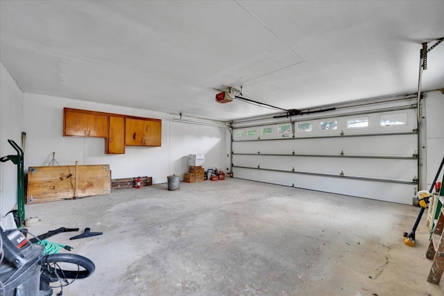 901 E Ardyce Ln, Mount Prospect, IL 60056 - garage featuring a garage door opener