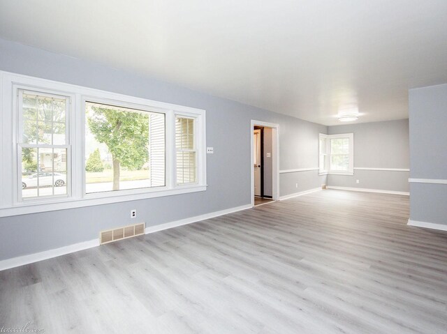 444 S Tanner Ave, Kankakee, IL 60901 - empty room with wood finished floors
