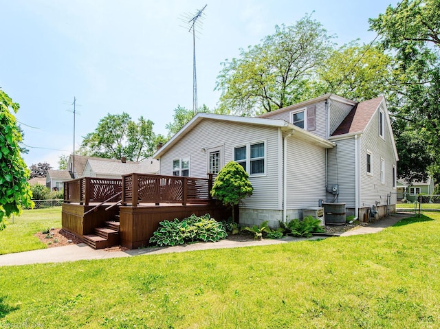 444 S Tanner Ave, Kankakee, IL 60901 - back of house with a wooden deck