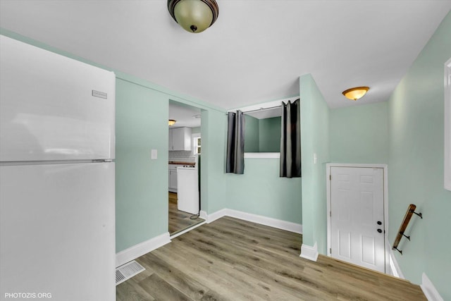 10002 S Torrence Ave, Chicago, IL 60617 - unfurnished room featuring baseboards and wood finished floors