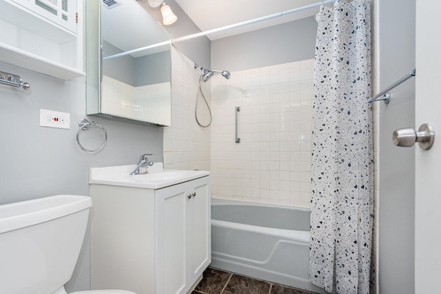 1130 Ontario St Unit B1, Oak Park, IL 60302 - full bath featuring toilet, vanity, and shower / tub combo with curtain