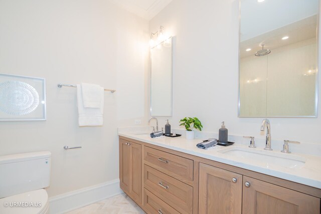 1812 N Howe St Unit Ph, Chicago, IL 60614 - bathroom featuring toilet, double vanity, and recessed lighting