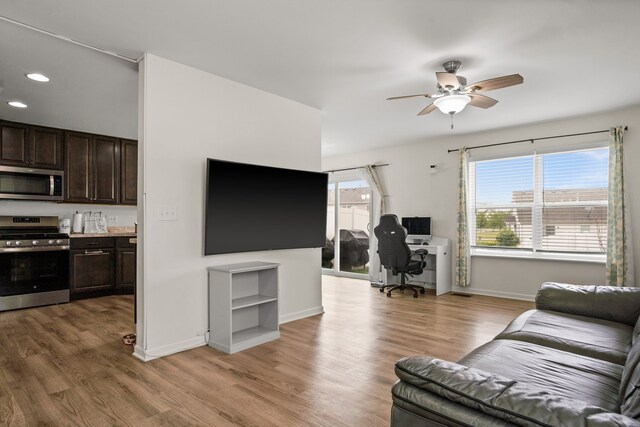 1025 Tuscany Trl, Hampshire, IL 60140 - living area featuring ceiling fan, light wood-style floors, an office area, baseboards, and recessed lighting