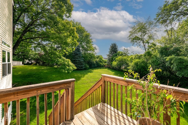 7623 Beringer Ct, Gurnee, IL 60031 - wooden terrace featuring a yard
