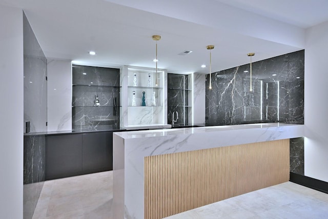 332 W Fremont Ave, Elmhurst, IL 60126 - bar featuring hanging light fixtures and recessed lighting