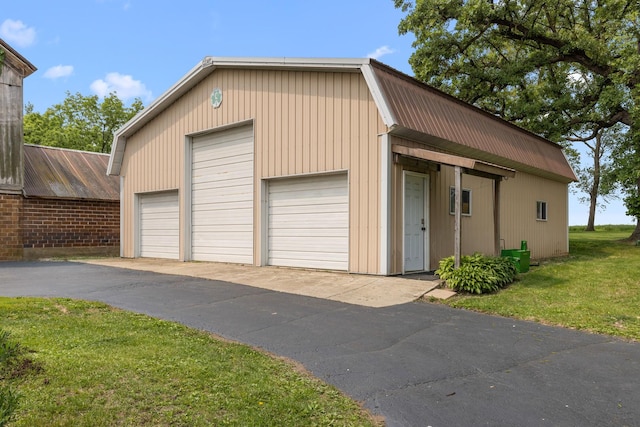 12002 Patterson Rd, Durand, IL 61024 - view of detached garage