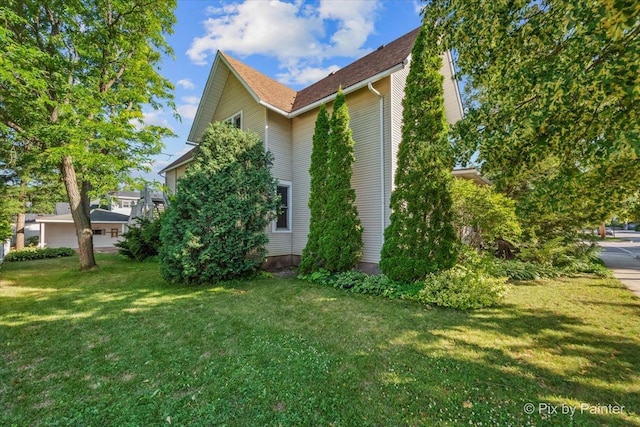 18 Madison St, Algonquin, IL 60102 - view of side of property featuring a lawn