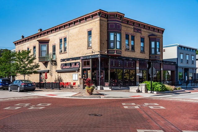 18 Madison St, Algonquin, IL 60102 - view of building exterior