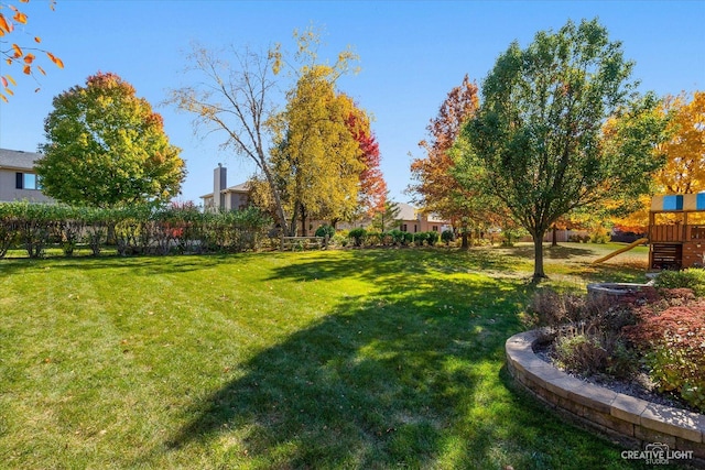 439 Camden Cir, Oswego, IL 60543 - view of grassy yard