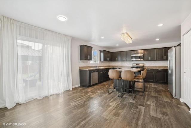 1688 Lakeland Ln, Pingree Grove, IL 60140