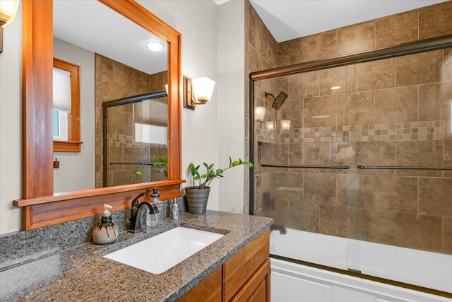 320 E Locust St, Watseka, IL 60970 - full bath with vanity and enclosed tub / shower combo
