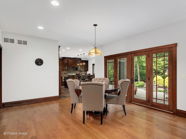 456 S Julian St, Naperville, IL 60540 - dining space featuring light wood-type flooring and recessed lighting