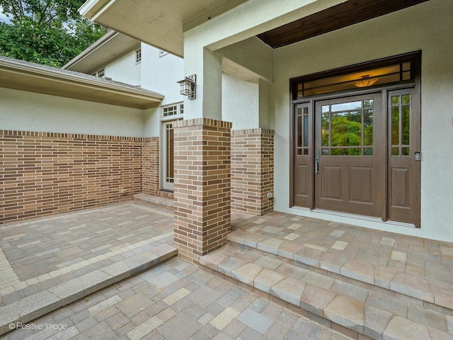 456 S Julian St, Naperville, IL 60540 - entrance to property with stucco siding and brick siding