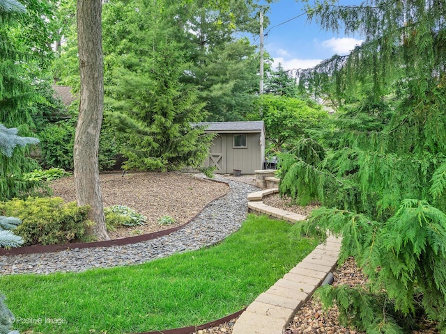 456 S Julian St, Naperville, IL 60540 - view of yard featuring a storage shed