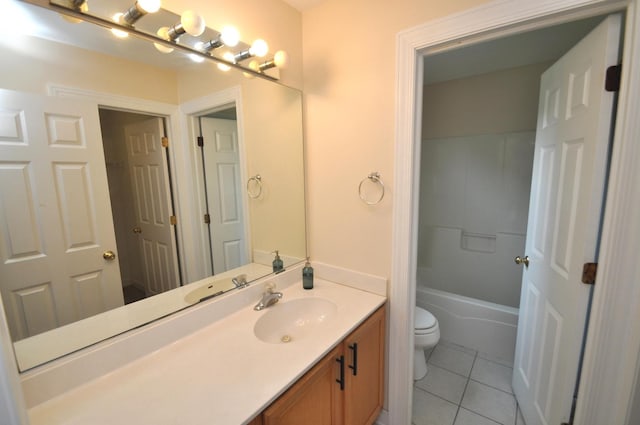 606 Reserve Ln, Joliet, IL 60431 - full bath featuring vanity and tile patterned floors