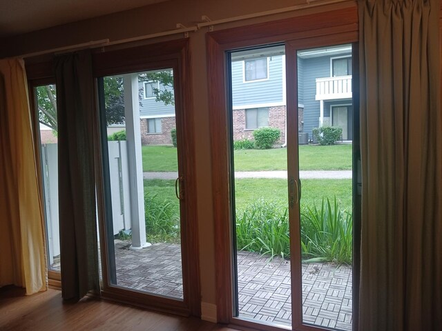 366 Pinetree Ln Unit B1, Schaumburg, IL 60193 - doorway featuring wood finished floors