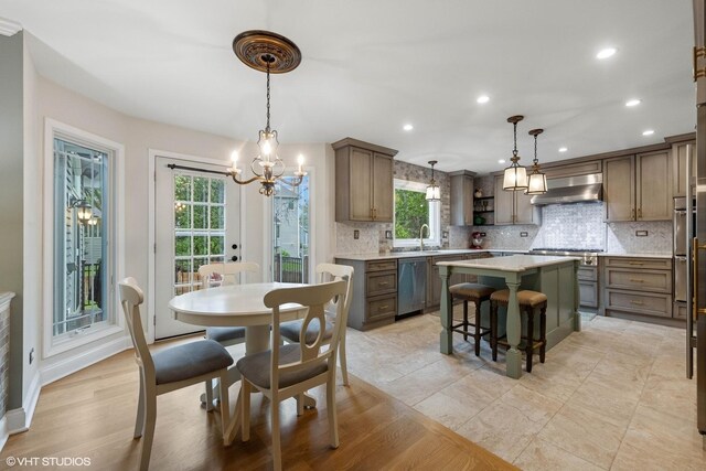 6724 Greene Rd, Woodridge, IL 60517 - dining area with a chandelier and recessed lighting