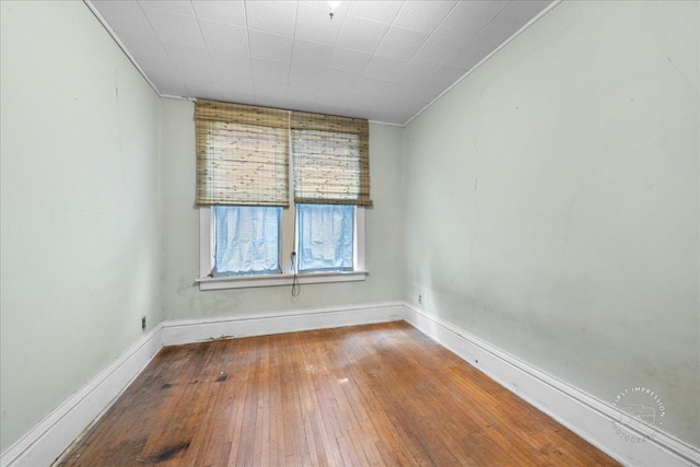 311 N Ave, Naperville, IL 60540 - spare room featuring hardwood / wood-style flooring and baseboards
