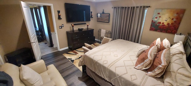 39806 Waterloo Dr, Beach Park, IL 60083 - bedroom featuring wood finished floors and baseboards