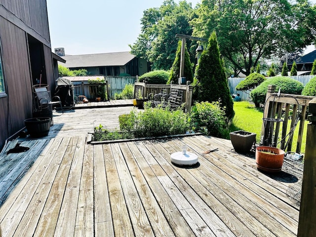 380 Ventura Club Dr, Roselle, IL 60172 - wooden deck with a fenced backyard