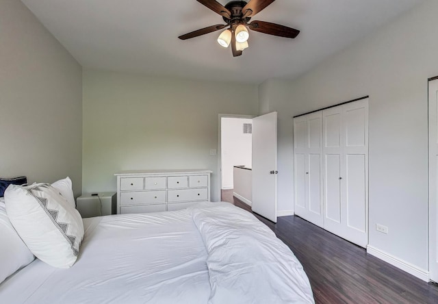 2801 N Wolcott Ave Unit L, Chicago, IL 60657 - bedroom featuring dark wood-type flooring, baseboards, and a ceiling fan