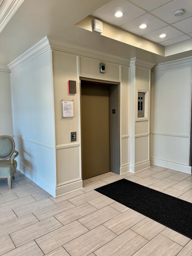 5555 N Cumberland Ave Unit 407, Chicago, IL 60656 - common area featuring crown molding and recessed lighting