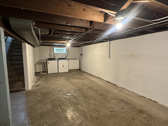 490 Country Club Dr, Kankakee, IL 60901 - basement featuring washing machine and dryer